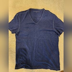 Men's John Varvatos V-Neck short sleeve shirt